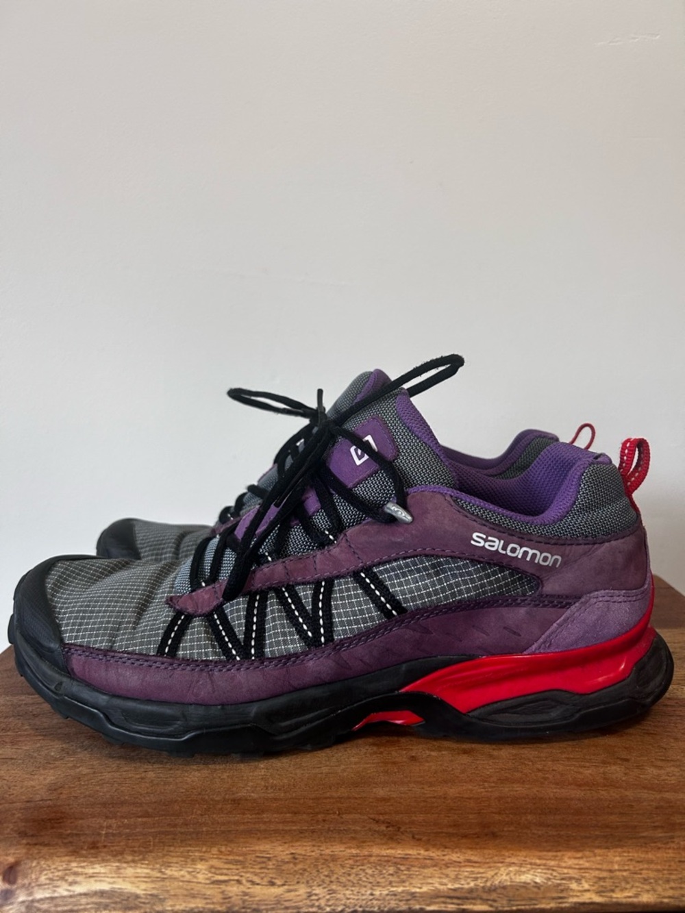 Salomon Shelter Low Stormy Weather Hiking Sneakers Shoes Men’s 10.5 Women’s 11.5